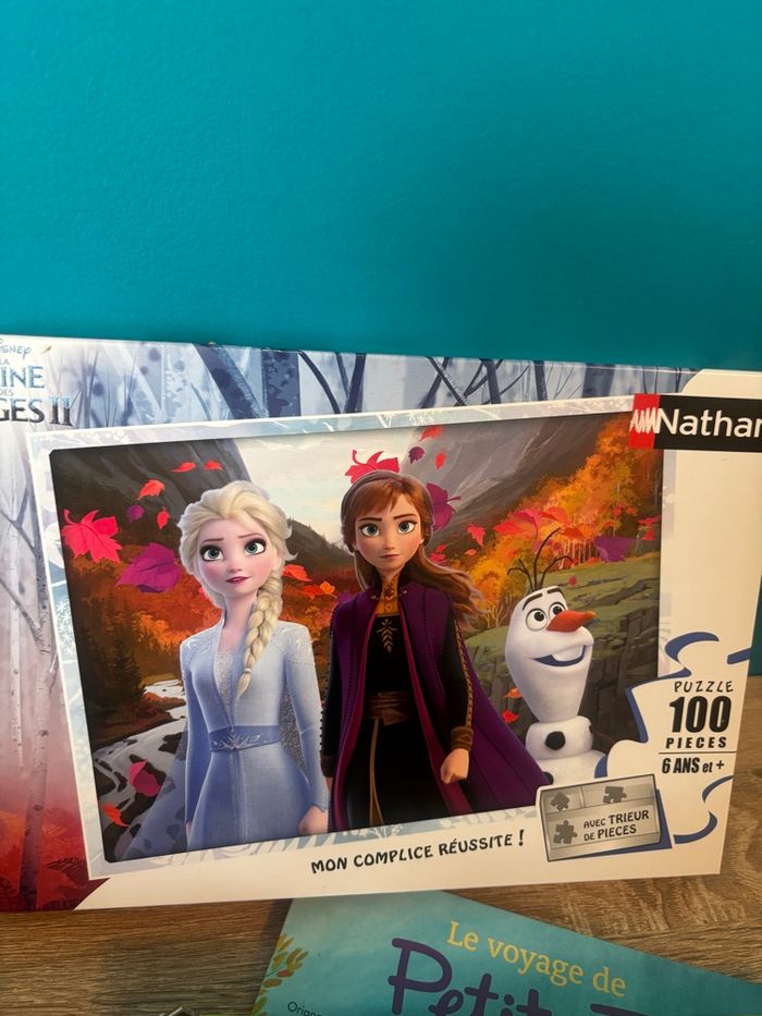 Puzzle 100 pièces la reine des neiges neuf
