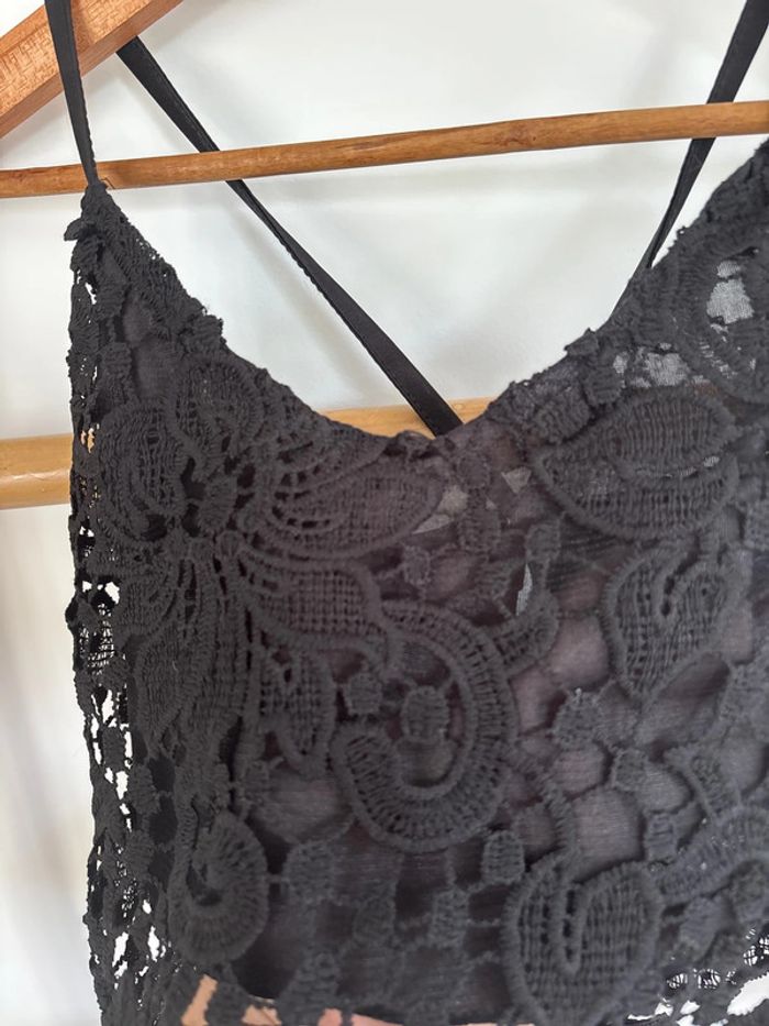 Petit haut noir crop top crochet - photo numéro 3