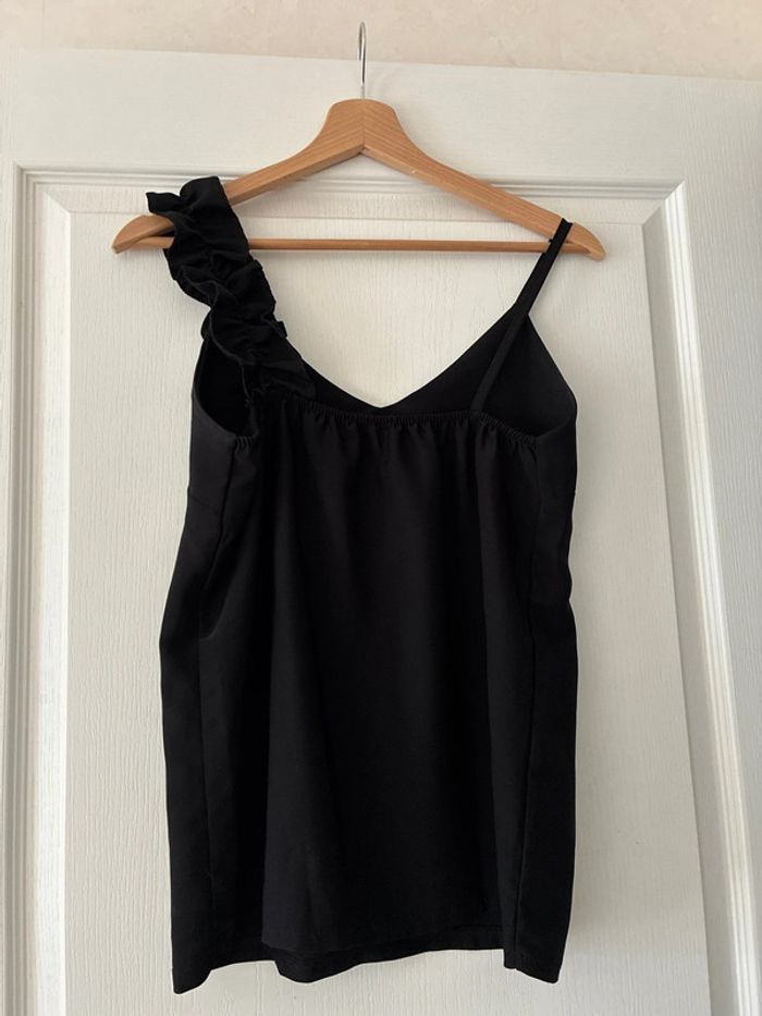 Blouse noir volants - photo numéro 2