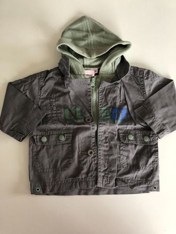 Veste kaki à capuche