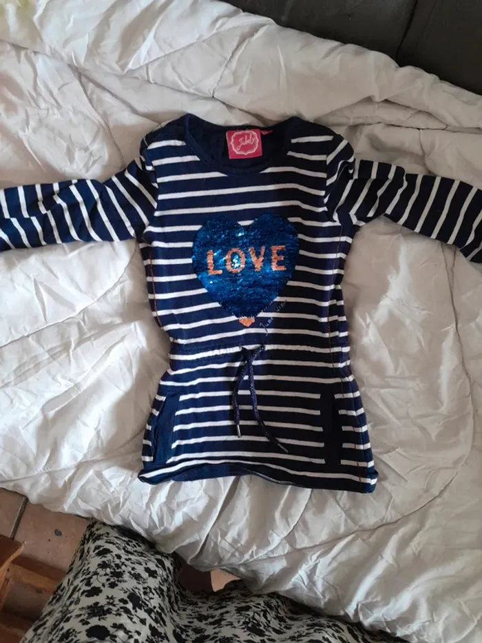 Lot 5 robes 2 ans - photo numéro 4
