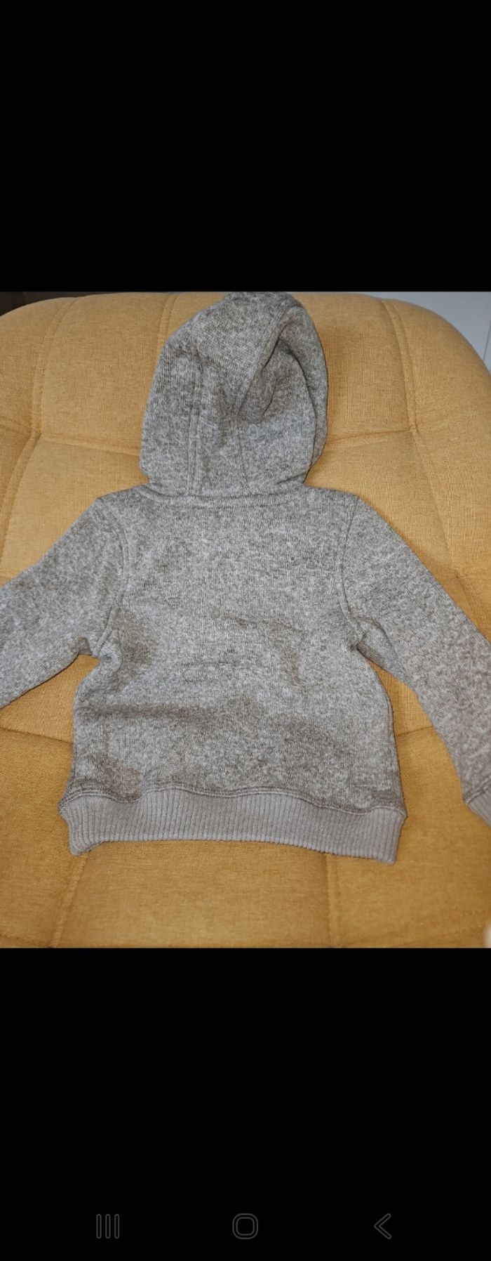 Pull a capuche - photo numéro 2