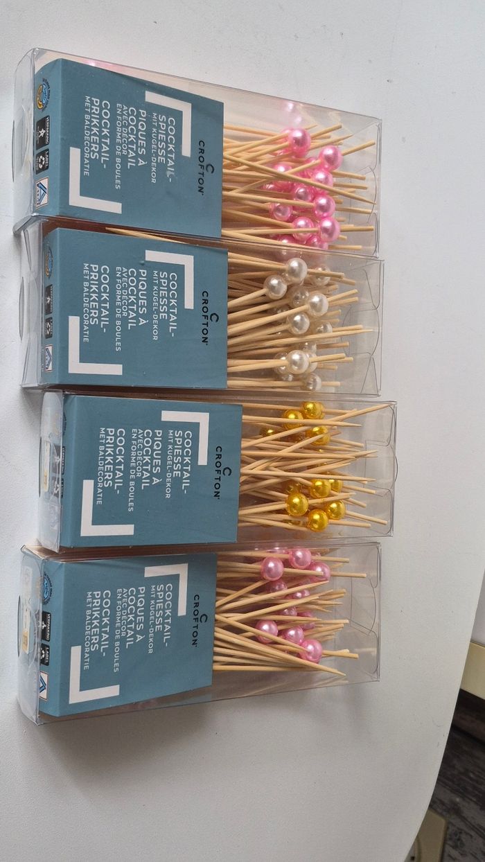 Lot de piques à cocktail avec embouts décoratifs - photo numéro 1