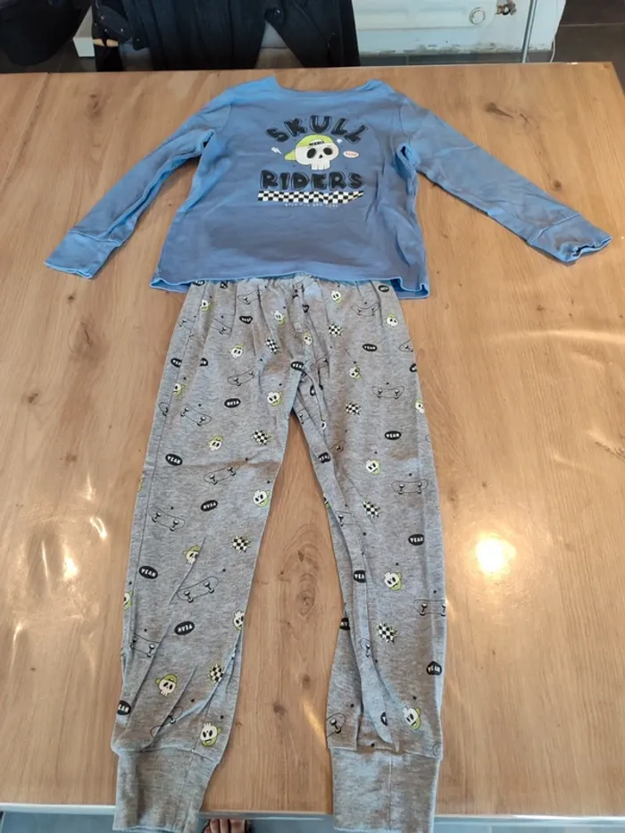 Pyjamas 6 ans ( lot de 2) - photo numéro 2