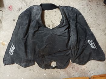 Jupe de protection tablier scooter Piaggio MP3