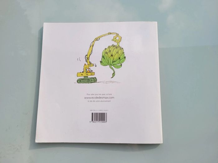 Livre l'école des loisirs couverture souple, Chauve-souris! 6/8 ans, Hubesh et Atakpama (16) - photo numéro 4