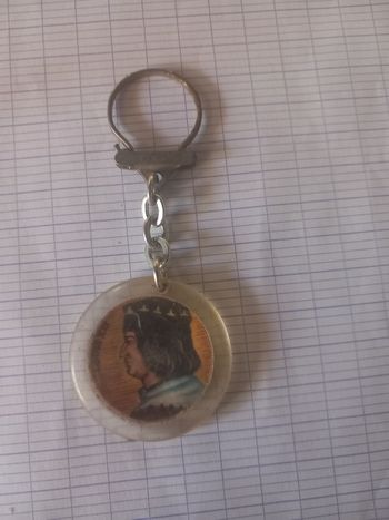 Ancien porte clé Dauré n °11