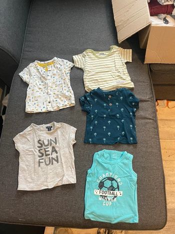 Lot de Tee-shirt / debardeur 3