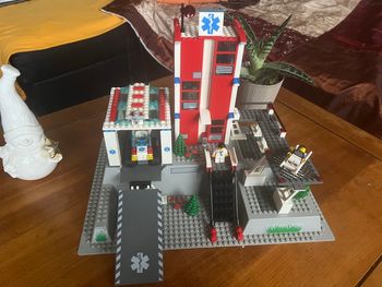 Lego hôpital city 7892