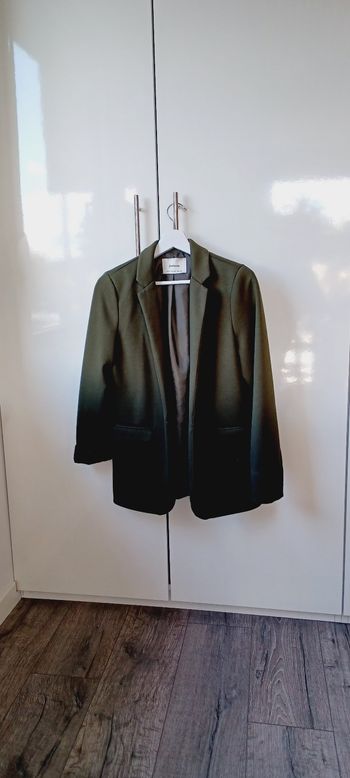 Veste femme taille xs  stradivarius