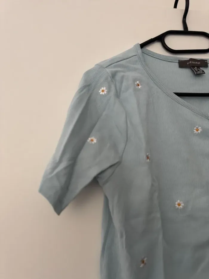 Haut à fleurs Primark bleu - photo numéro 3