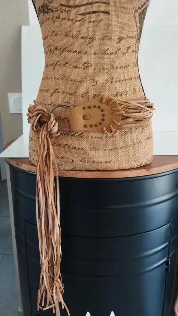 Ceinture a lanières camel et beige accessoire mode femme ajustable