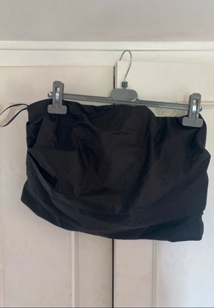 Top bandeaux avec détail plissé