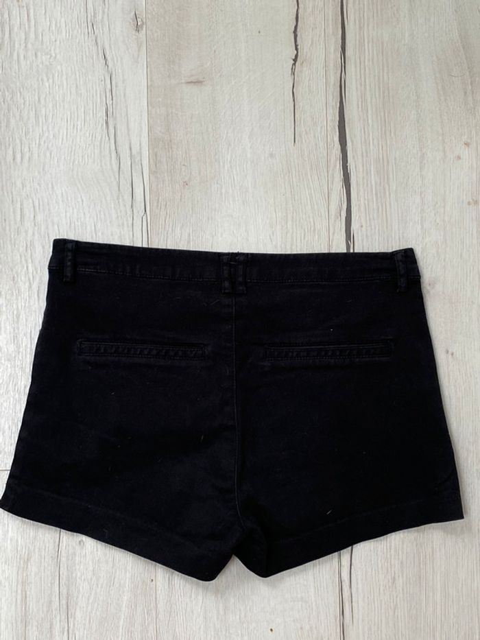 short noir H&M 38 - photo numéro 2