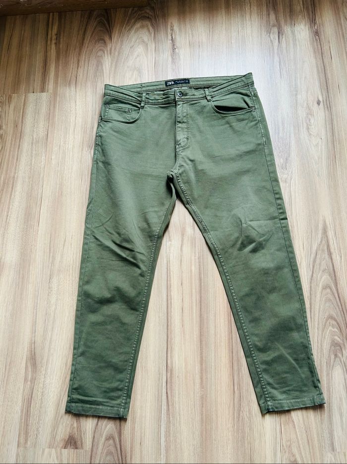 Jean kaki uni Slim Homme Zara Tailles 44-46