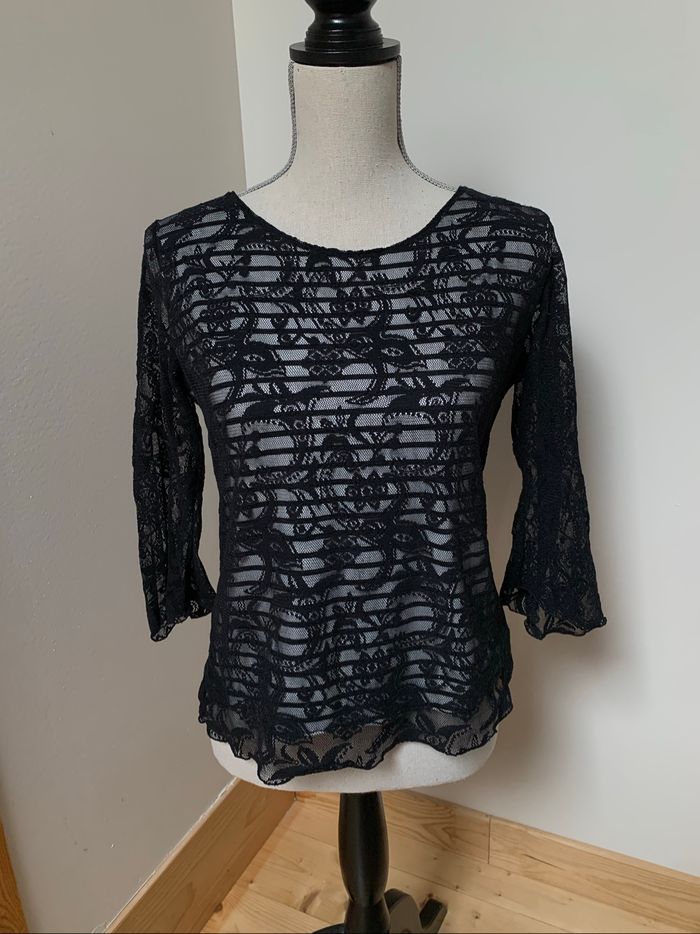 Haut dentelle taille 38