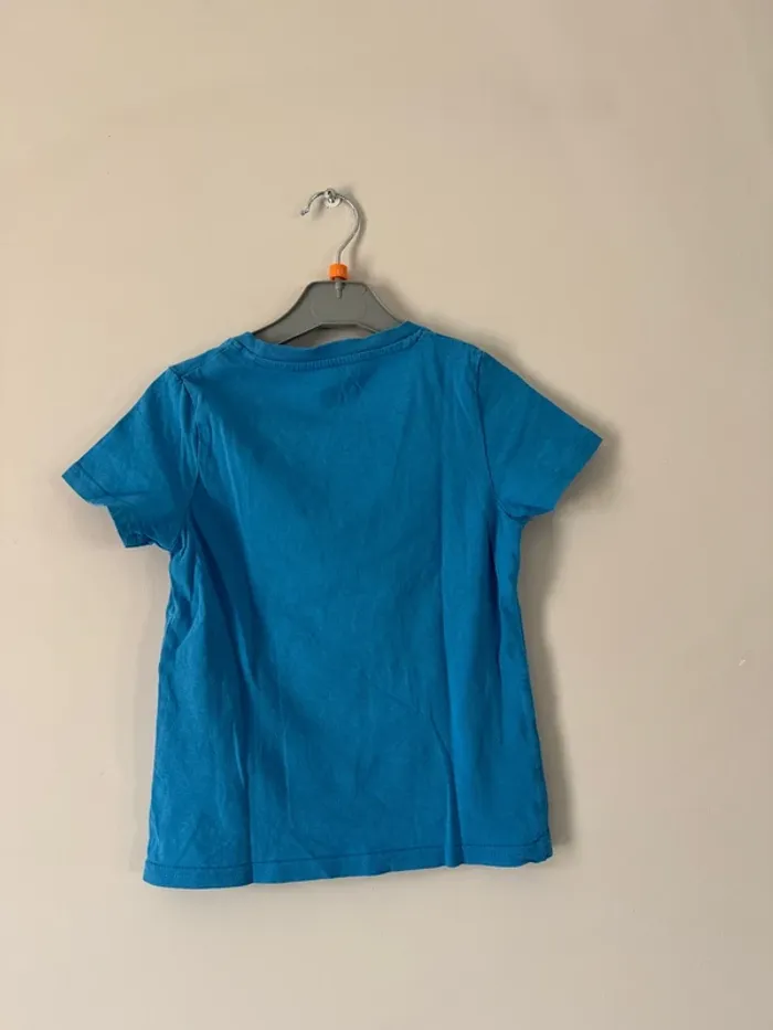 👕 T-shirt requin - garçon - la halle 4 ans -104 cm- 100% coton - bon état - photo numéro 6