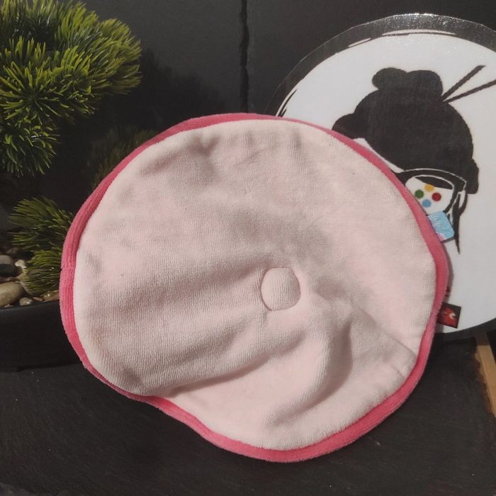 Doudou poupée Sucre d'orge rose plat rond petite fille brune serre tête coeur croix noir - photo numéro 2