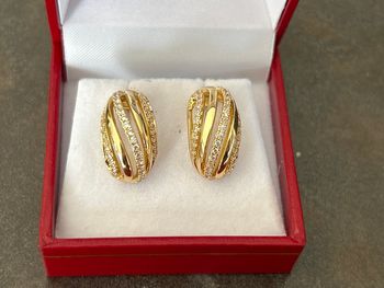 Jolie boucles d’oreilles