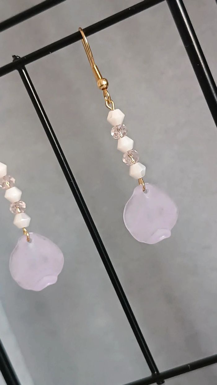 Jolie paire de boucles pendantes - photo numéro 2