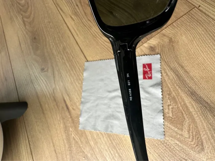 Lunette de soleil rayban - photo numéro 5