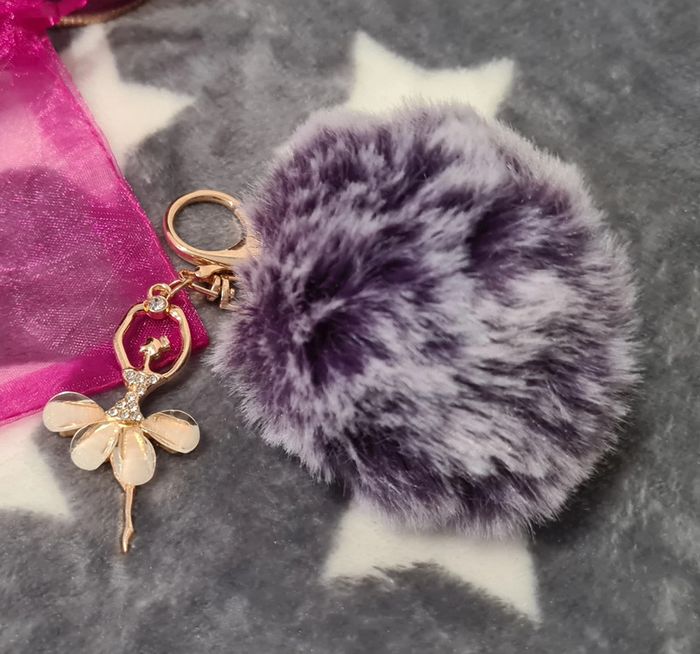 Joli Lot à fleurs aux tons mauves - photo numéro 2