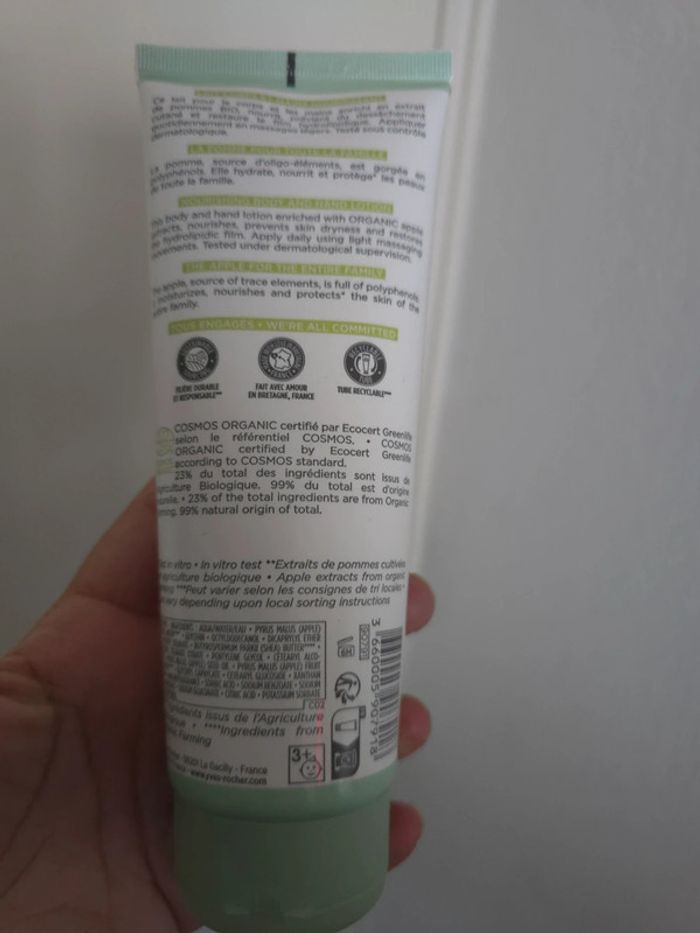 Lait corporel hydratant et nourrissant 250 ml neuf - photo numéro 2