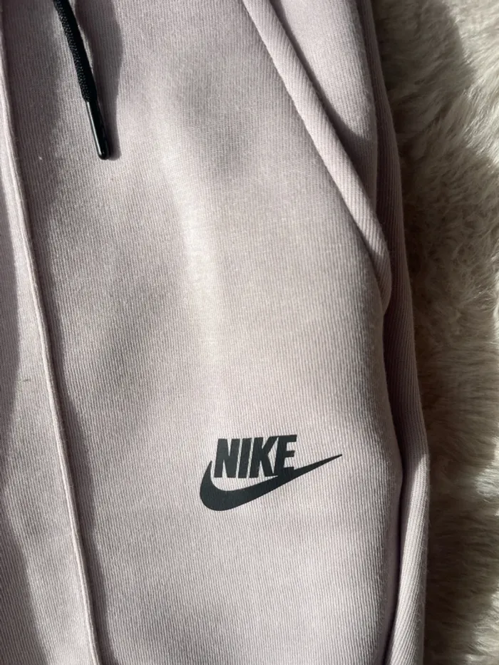 Bas de survêtement Nike tech - photo numéro 2