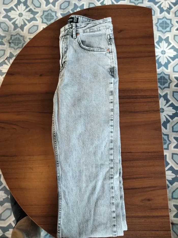 Pantalon Stradivarius taille 36 - photo numéro 2