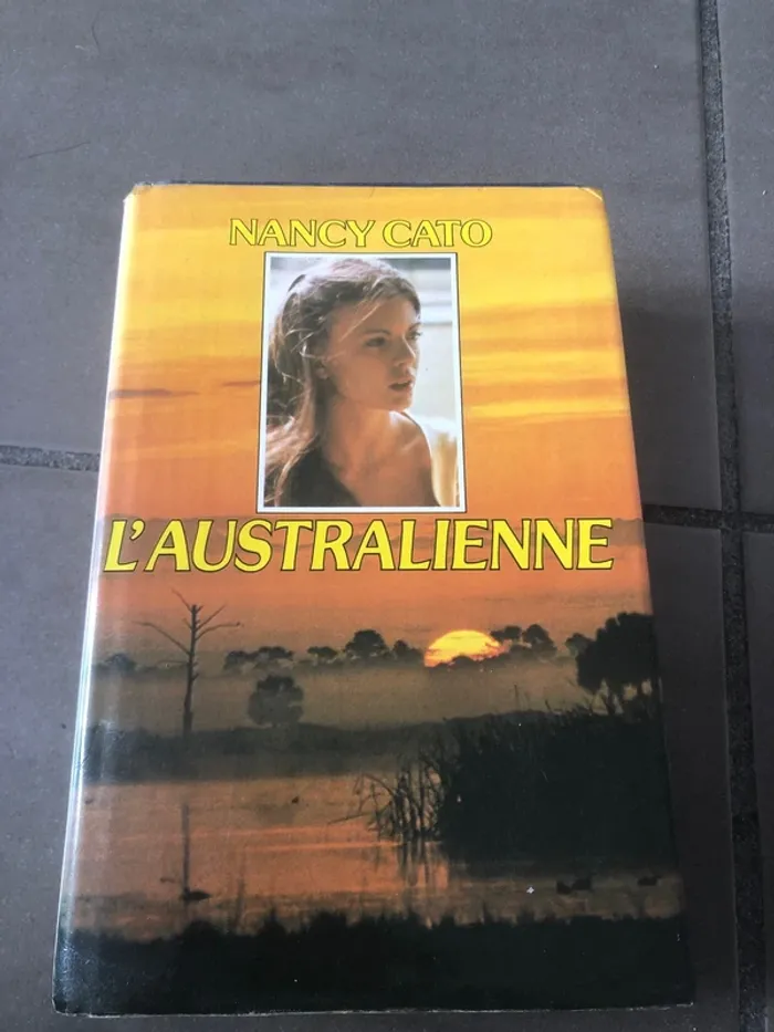 Livre l’australienne 📕 - photo numéro 2