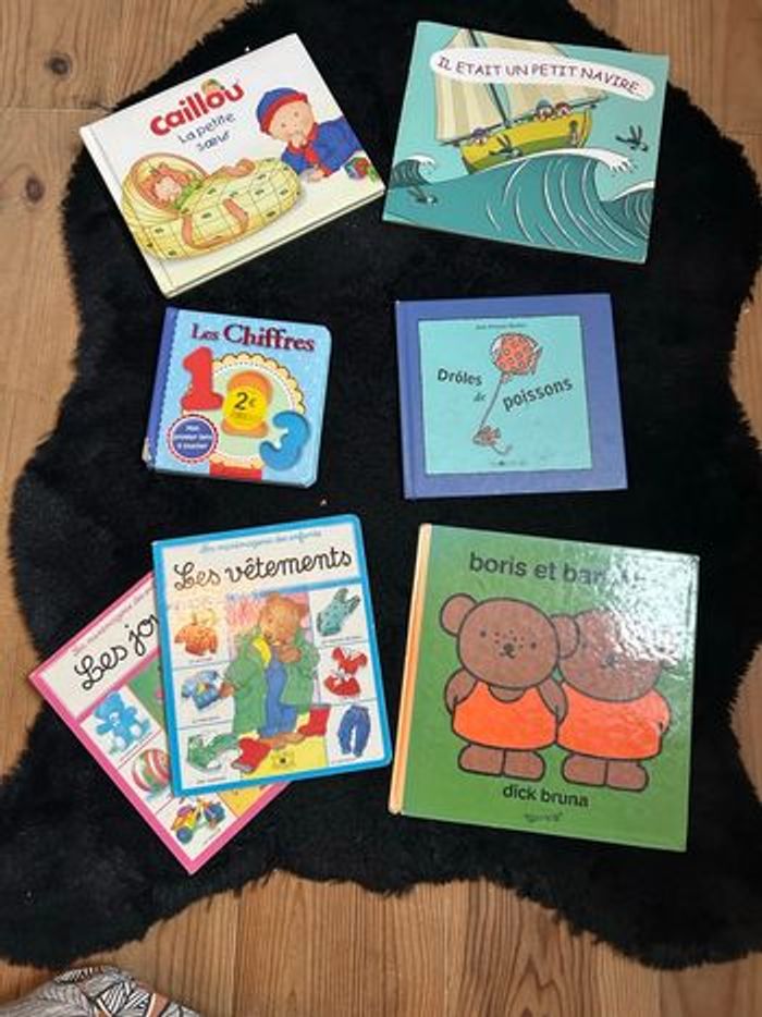 Lot 7 livres - photo numéro 1