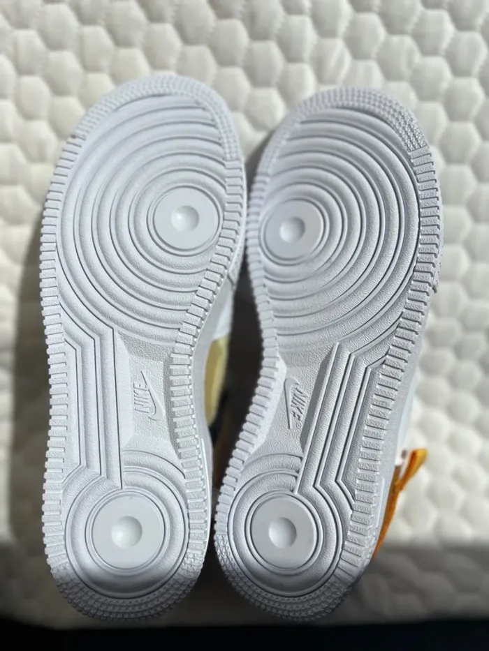 Nike air force 1 type blanche 40.5 - photo numéro 7