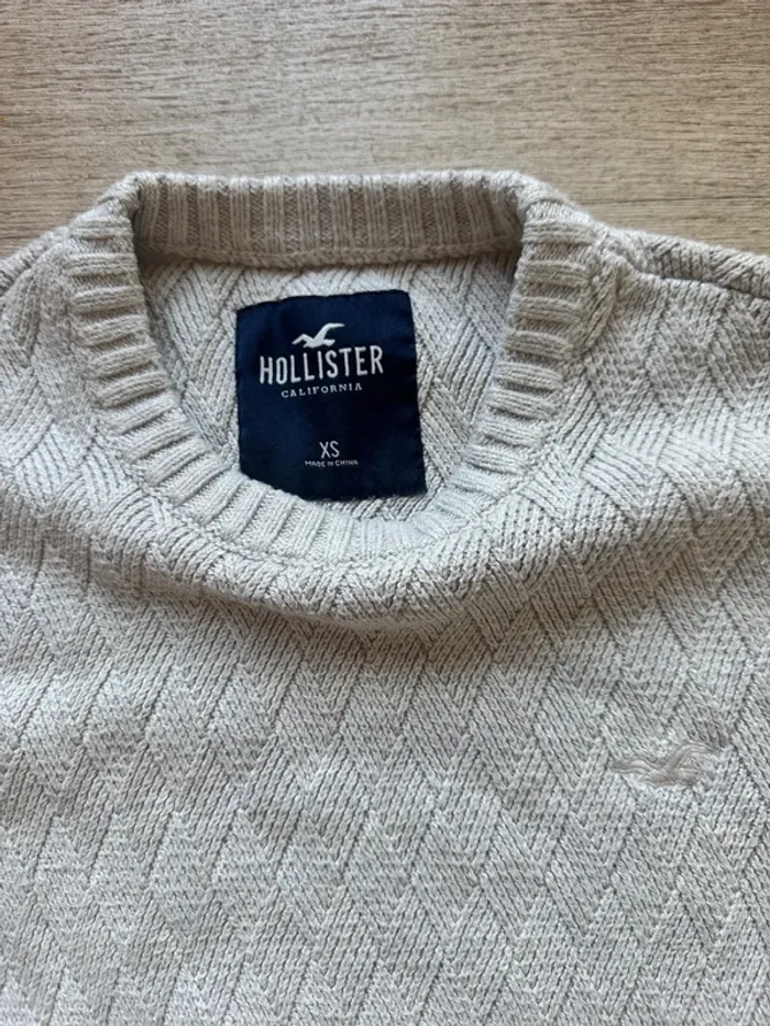 Pull Hollister - photo numéro 2