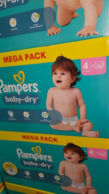 Couches pampers
