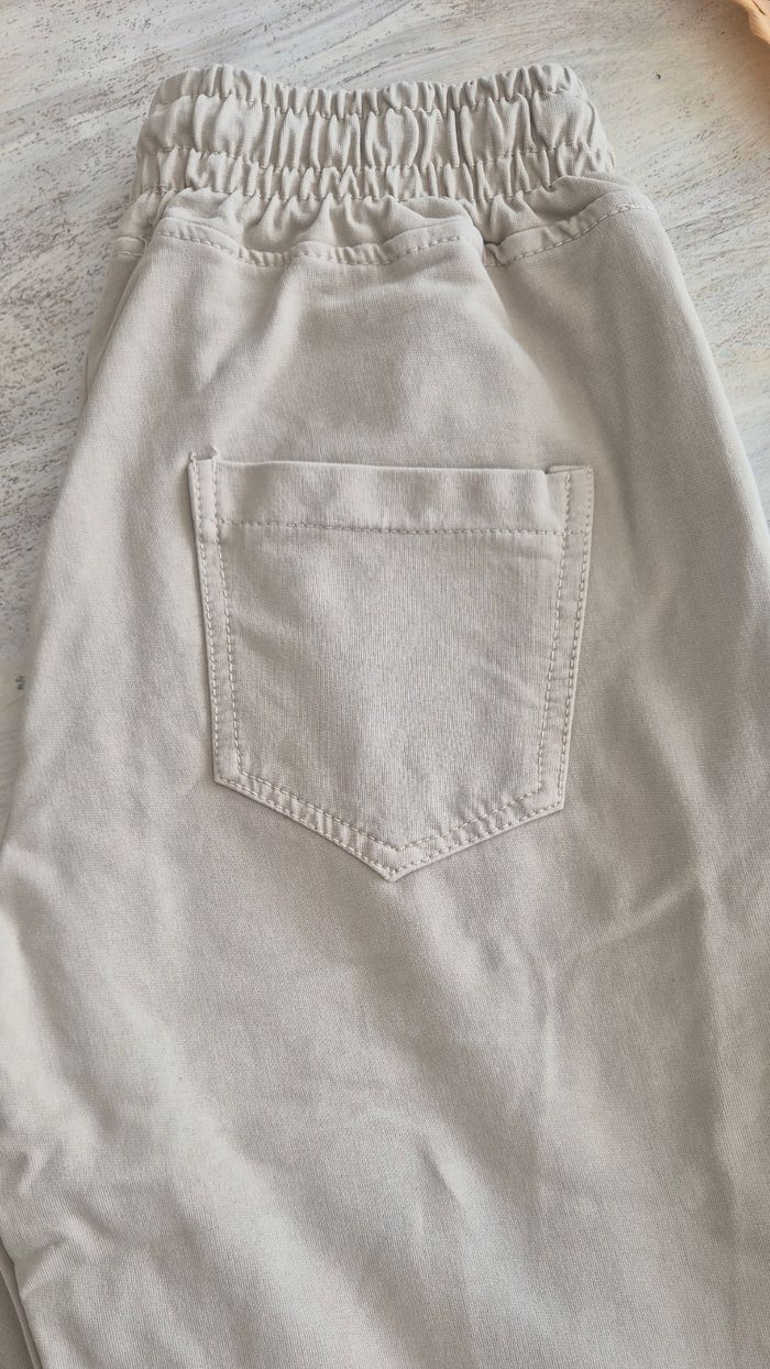 Pantalon beige - photo numéro 2