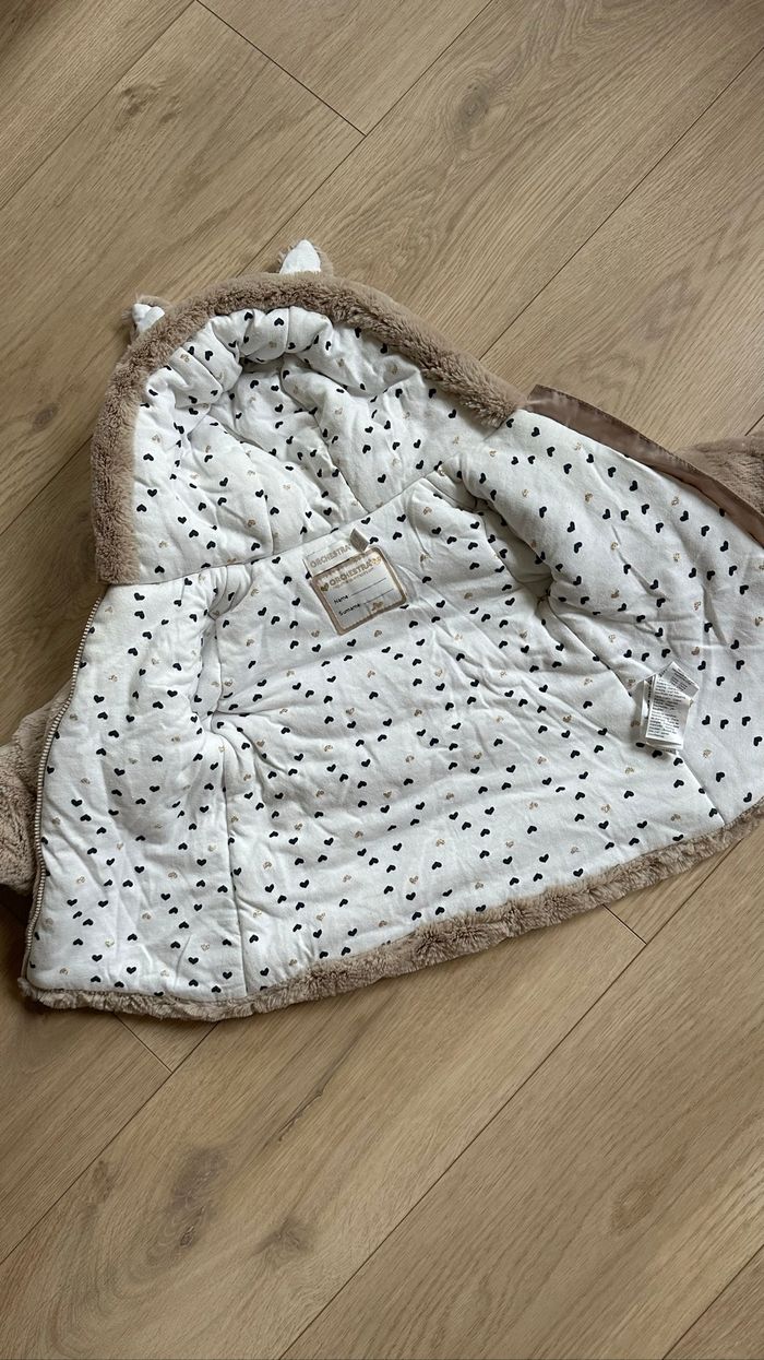 Manteau fourrure beige, bébé 9  mois - photo numéro 3