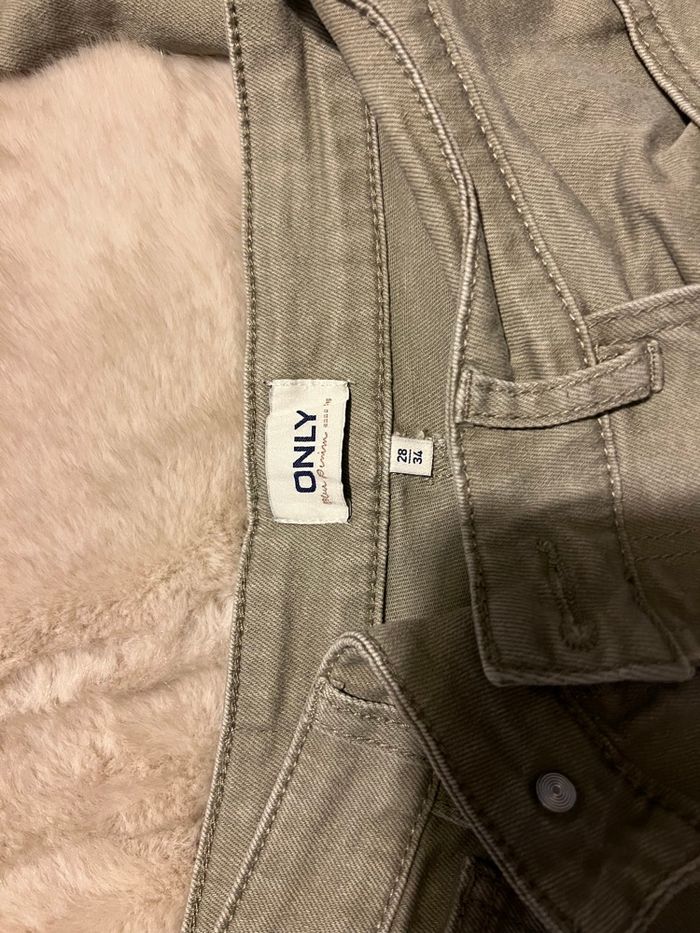 jean kaki - photo numéro 2