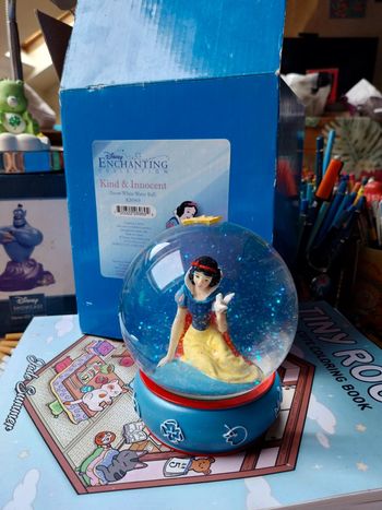 Snowglobe disney blanche neige