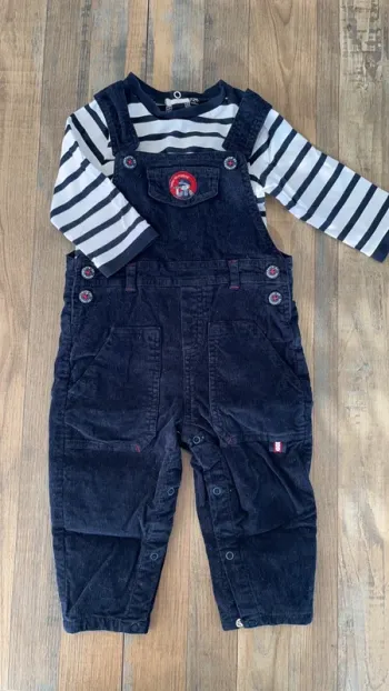 Salopette longue et t-shirt manches longues