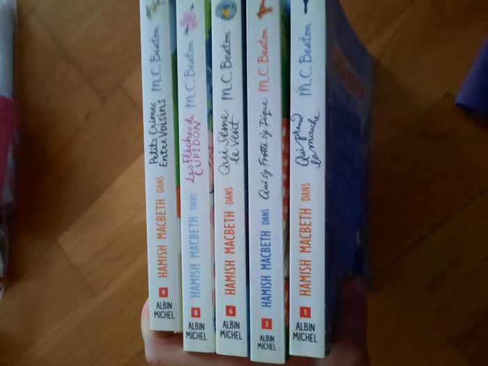 Livres HAMISH MACBETH de l auteur M C BEATON de la série AGATHA RAISIN - photo numéro 2