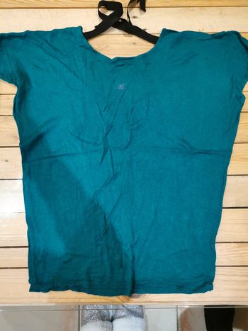 Pull vert émeraude avec noeud