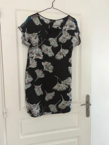 Très jolie robe soie/ idéale fetes
