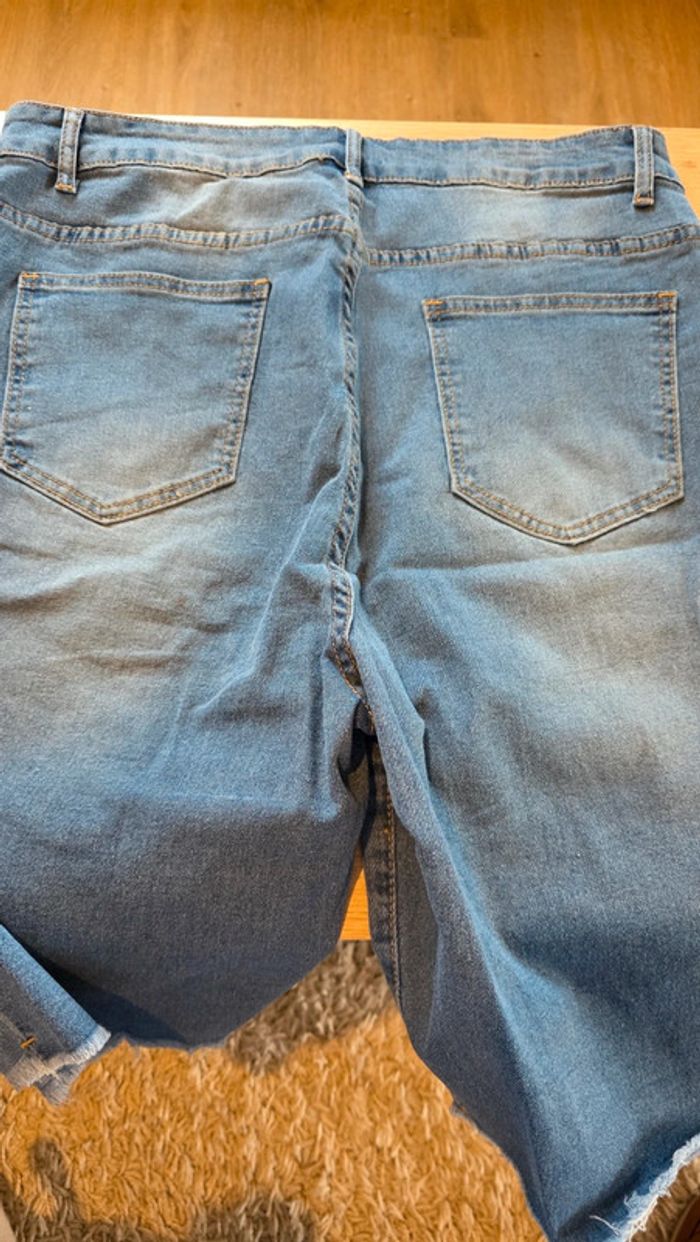 Short en jean neuf - photo numéro 2
