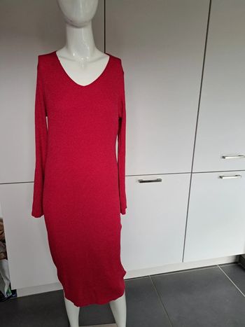 Robe rose pailletée