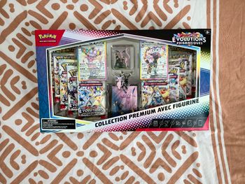Coffret Collection Premium Figurine Évolutions Prismatiques EV8.5