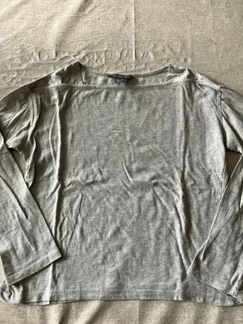 Tee-shirt manches longues col carré gris Primark – Taille S