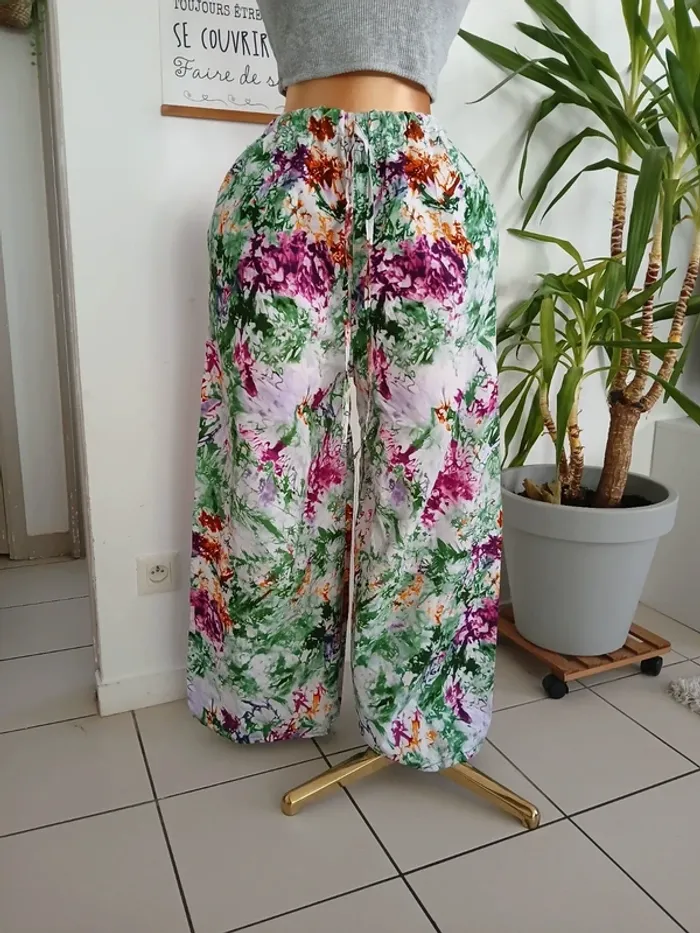 Magnifique Pantalon Overside à motifs Bas Large Neuf🌿💝 - photo numéro 4