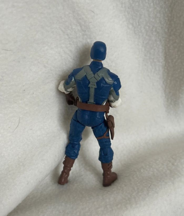 Figurine captain america HABSRO 2011 - photo numéro 2