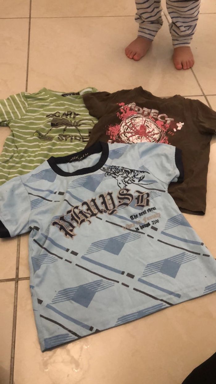Lot 3 tee shirts