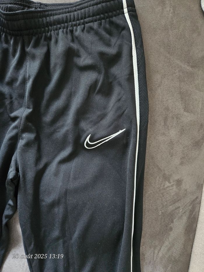 Jooging nike  demi saison - photo numéro 2